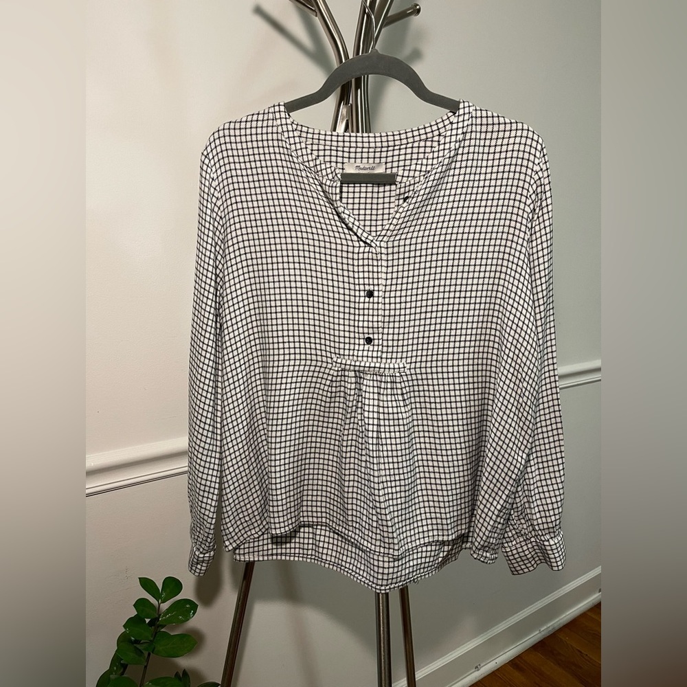 Madewell medium long sleeve blouse